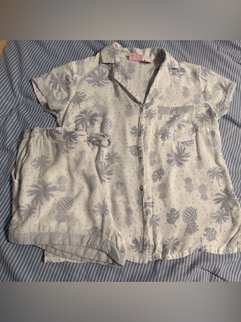 Tommy Bahama Sleepwear 2 piece Shorts/Top XS Tropical Print lightweight comfy